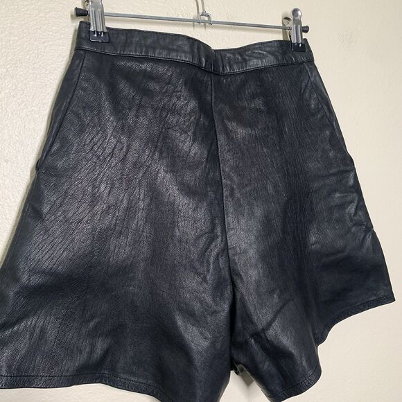 Stolen Girlfriends Club Black Leather Shorts 8 US XS Lace Up Pockets High Waist - Picture 7 of 8